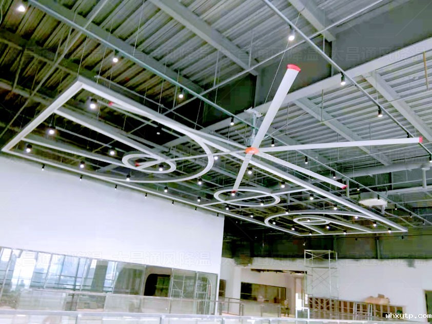 大型厂房通风降温什么设备好用？工业大风扇如何？